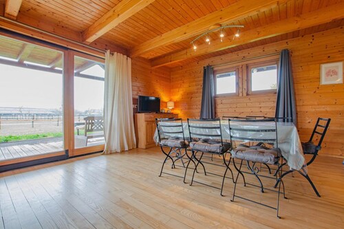 Le Chalet dans la Prairie