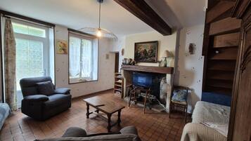 Televisie en een tafeltennistafel