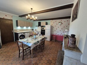 Microwave, dishwasher, highchair