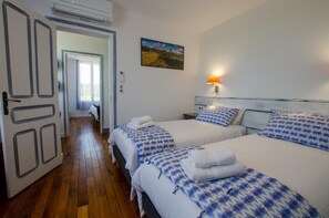 4 Schlafzimmer, Reisekinderbett, kostenloses WLAN