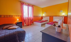2 Schlafzimmer, Reisekinderbett, kostenloses WLAN