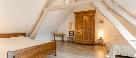 2 chambres, lit parapluie, Wi-Fi gratuit