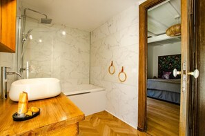 Towels - The TM House - The Stables (DOSCHES)