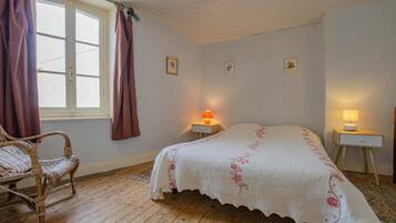 5 makuuhuonetta, vauvan matkasÀnky