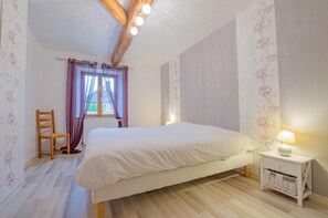 4 habitaciones, cuna de viaje y wifi gratis 