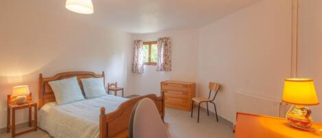 5 bedrooms, free WiFi