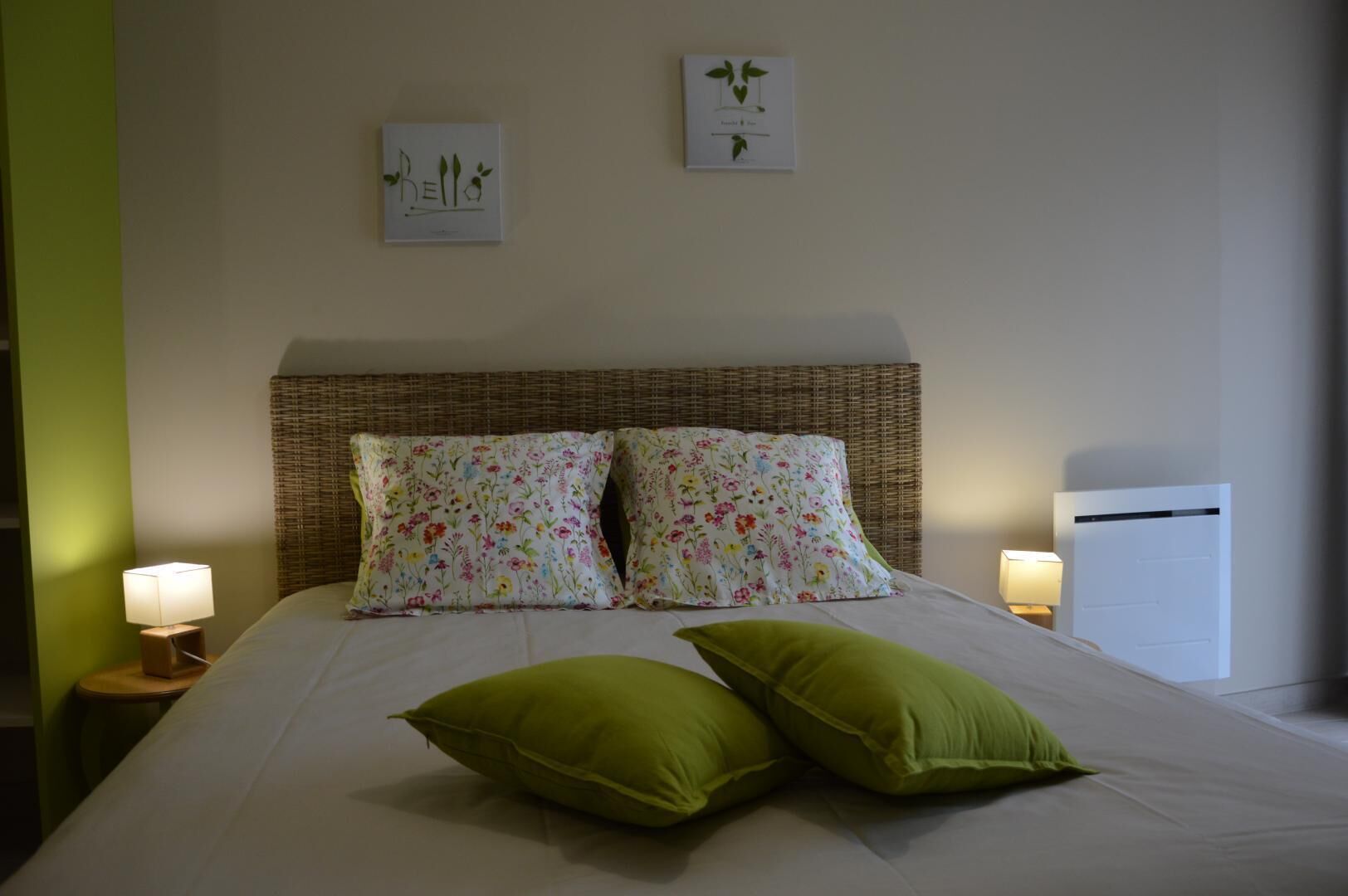 4 bedrooms, travel crib, free WiFi