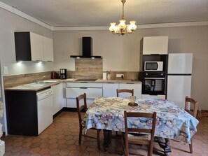 Microwave, dishwasher, highchair