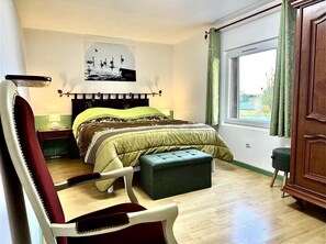 2 bedrooms, travel cot, free WiFi, bed sheets - Les Épervières - LENTILLES (LENTILLES)