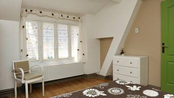 3 Schlafzimmer, Reisekinderbett, kostenloses WLAN