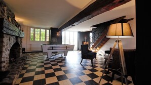 Spielezimmer