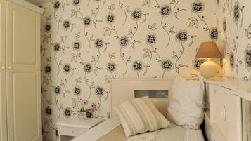 3 dormitoris, un bressol de viatge, wifi gratuïta i roba de llit