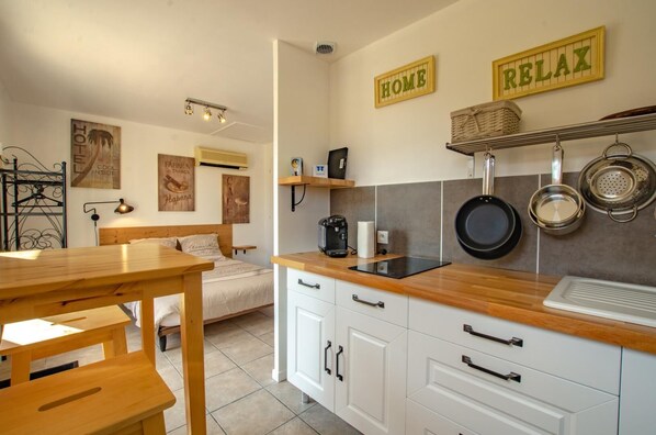 Microwave, oven