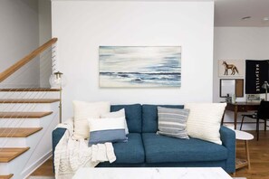 Smart TV, books, offices