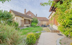 Property grounds - Gite de la Bouvotte - NEUVILLE SUR VANNE (NEUVILLE SUR VANNE)