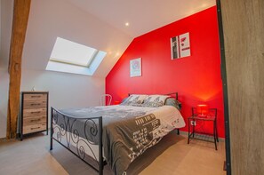3 bedrooms, travel cot, free WiFi