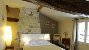 2 slaapkamers, reisbedje, gratis wifi, beddengoed