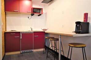Microwave, oven, highchair