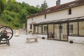 Exterior - House (SPOY)