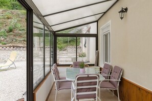 Dining - House (SPOY)