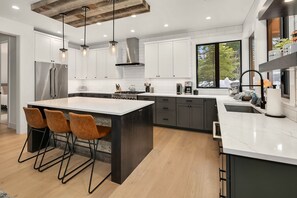 Fridge, microwave, oven, stovetop - Luxurious Modern Mountain Estate! Hot Tub | Gas Fire Pit | Foosball and more! (Cle Elum)