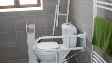 Shower, toilet paper