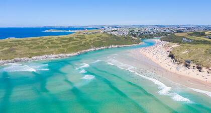 Luxury Newquay home with epic views - dog friendly
