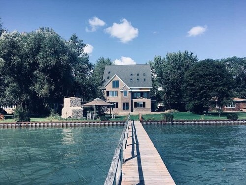 Saint Clair River  Two Bedroom apt private entrance New Construction