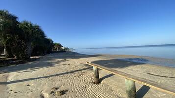 Sun loungers, beach towels