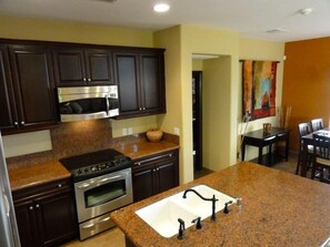 Fridge, microwave, oven, coffee/tea maker - Condo 68-2 El Dorado Ranch (San Felipe, Baja California)