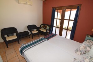 3 bedrooms, Internet, bed sheets - Casa Welch: Spacious 3BR home in Resprt (San Felípe)