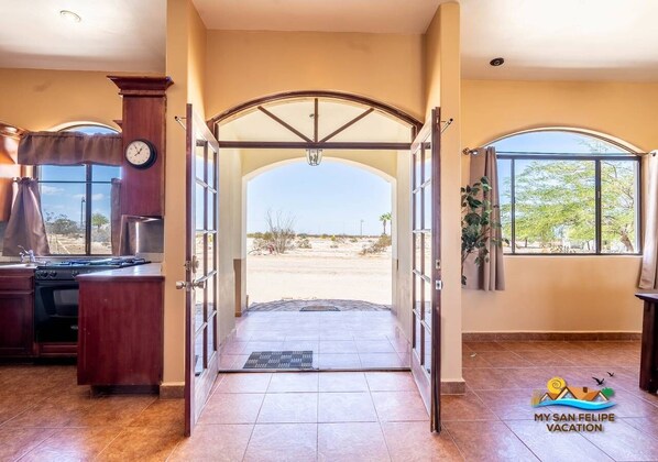 Interior - Family resort home, pools, tennis, clean shady beach and family golfing (San Felipe)