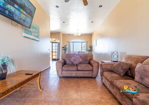 TV - Family resort home, pools, tennis, clean shady beach and family golfing (San Felipe)