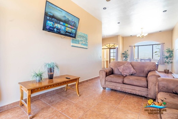 Casa Tapia in EDR beach side, San Felipe BC - living room tv