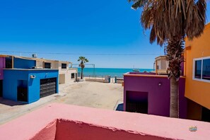 Property grounds - Condo KC-4 i| One minute to beach | Walk to Malecon (San Felipe)