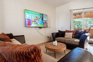 TV - Casa Baja - Book Online! 3-Level Rental with Rooftop (San Felipe)