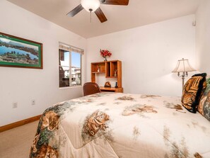 2 bedrooms, Internet, bed sheets, wheelchair access