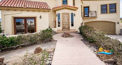 Casa Campbell - Enjoy a spacious 4-bedroom rental