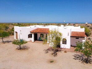 Exterior - Casa Frazier: Spacious 3BR home (San Felipe)