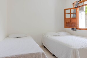 Apartment | 2 bedrooms, blackout drapes, free WiFi