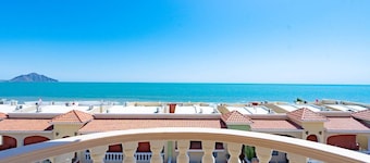 Jerry`s Beach Club Condo 5