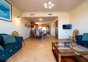 Living area - Jerry Beach Club House (San Felipe)