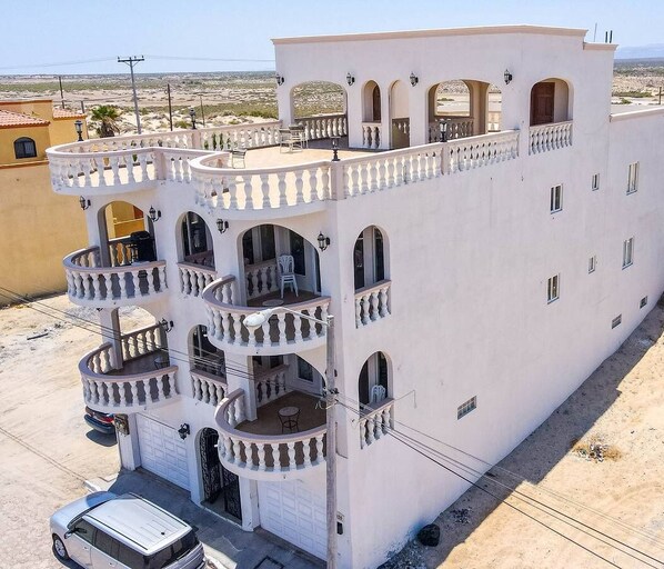 Exterior - Jerry Beach Club House (San Felipe)