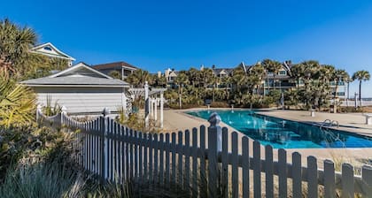 Ocean views includes Golf Cart - 611 Newhaven