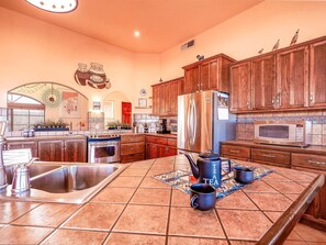 Fridge, microwave, oven, coffee/tea maker