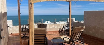 Casita de Playa | Charming 3-bedroom