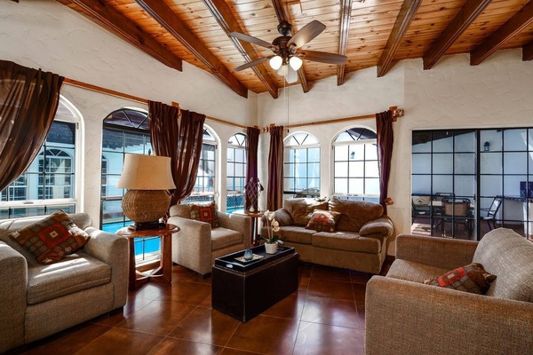 Rick`s Pool House in La Hacienda San Felipe BC Rental Home - living room