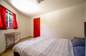 4 bedrooms, free WiFi, bed sheets