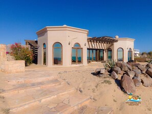 Exterior - Casa Serenity Beachfront Rental (San Felípe)