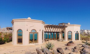 Terrace/patio - Casa Serenity Beachfront Rental (San Felípe)